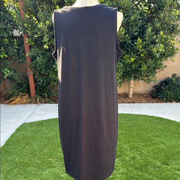 Black Sequin Sleeveless Dress - Picture 3 of 3